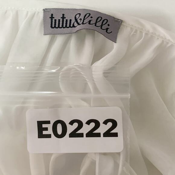 Tutu Lilli S Womens White Tie Neck Satin Short Sleeve Top Pleated - Picture 3 of 8